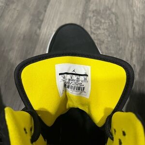Jordan 1 Flight Optic Yellow